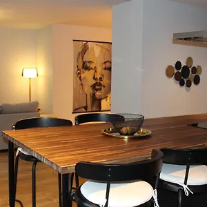 Maison Drappier Apartment